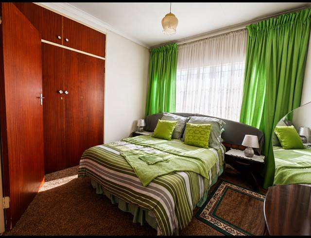 3 BEDROOM HOUSE FOR SALE IN BONANNE